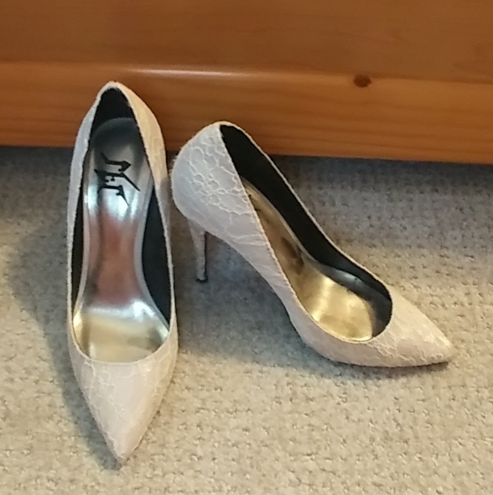 Lacey Stiletto High Heel Shoes, Ivory (Size 6)